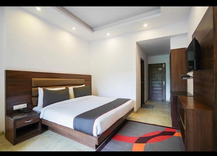 Hotel White Amritsar Bagian luar foto