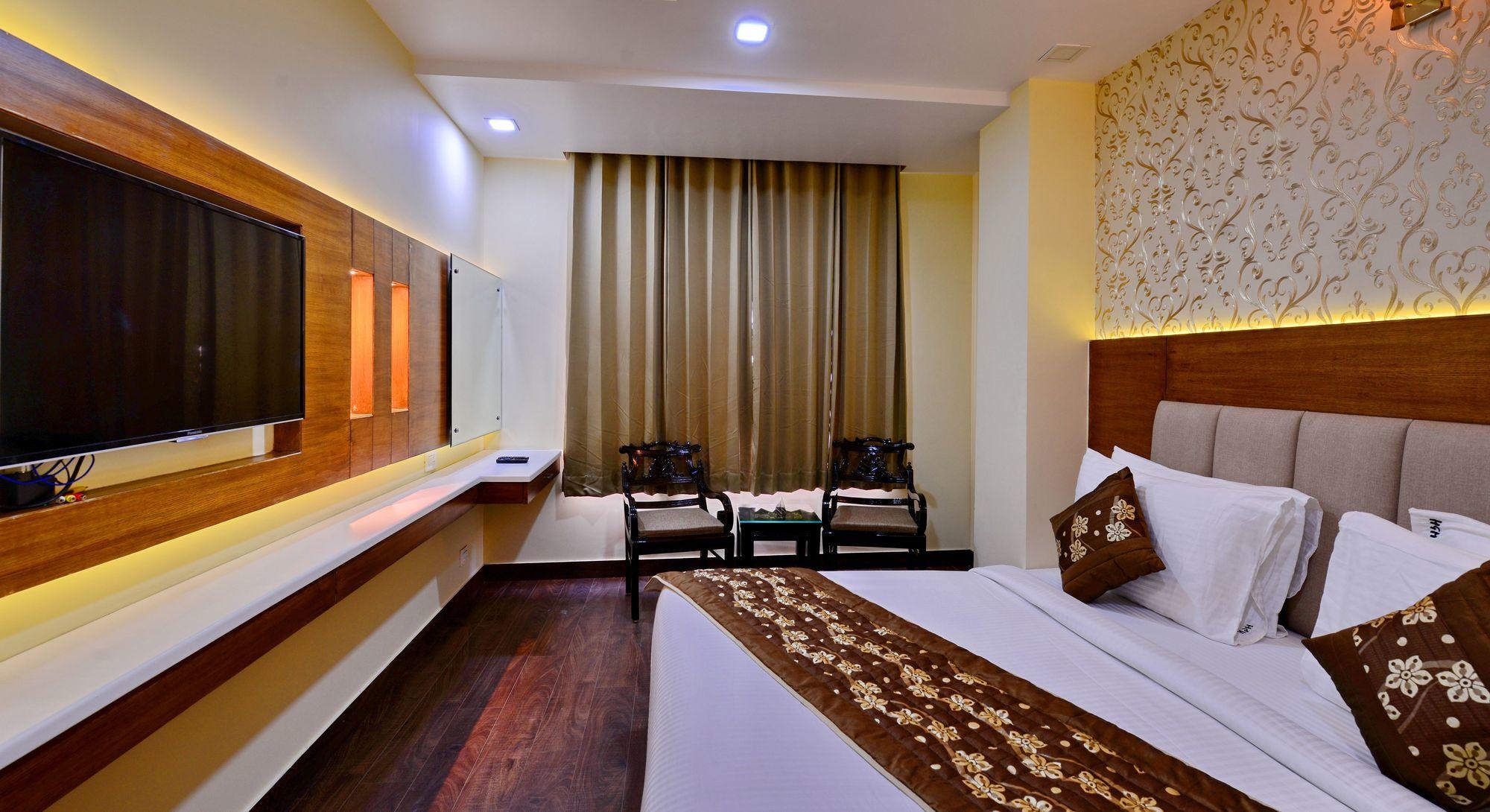 Hotel White Amritsar Bagian luar foto